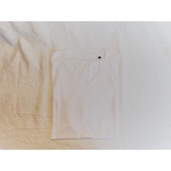 the perfect white Tee
